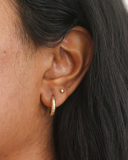 Kivi 03: 15mm Braided Hoop (Jada)