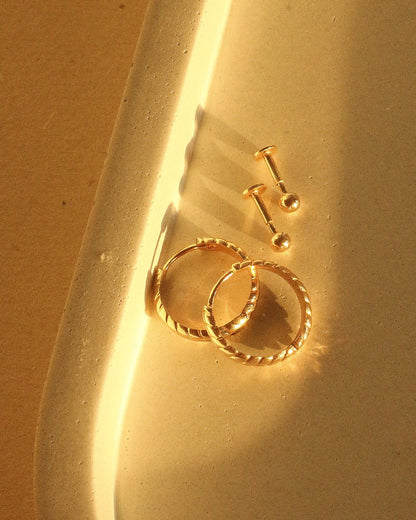 9kt gold sphere studs - 3mm