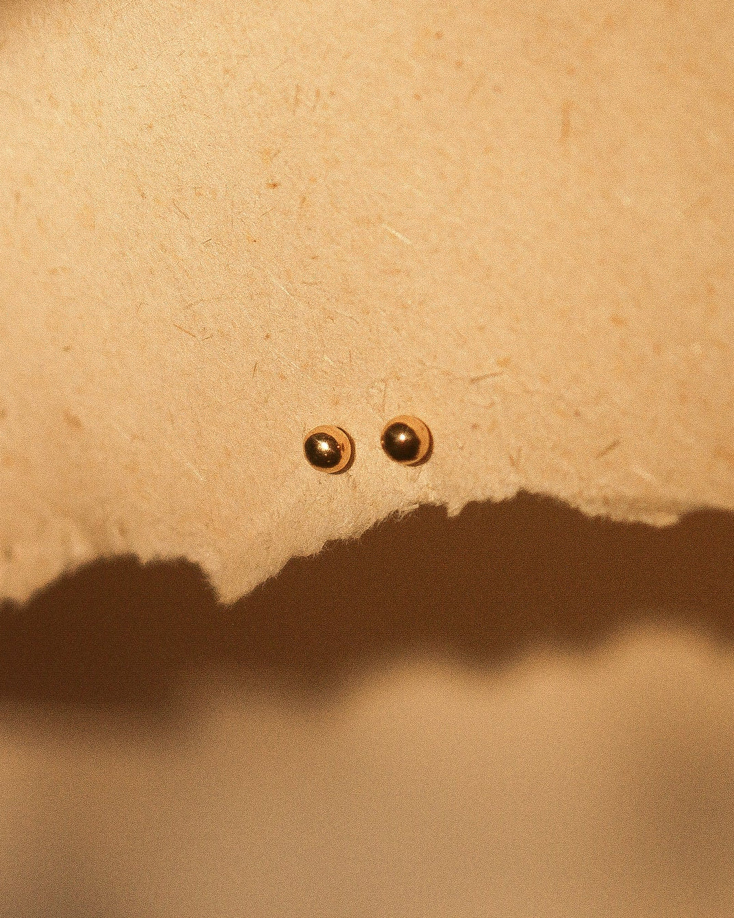 9kt gold sphere studs - 3mm