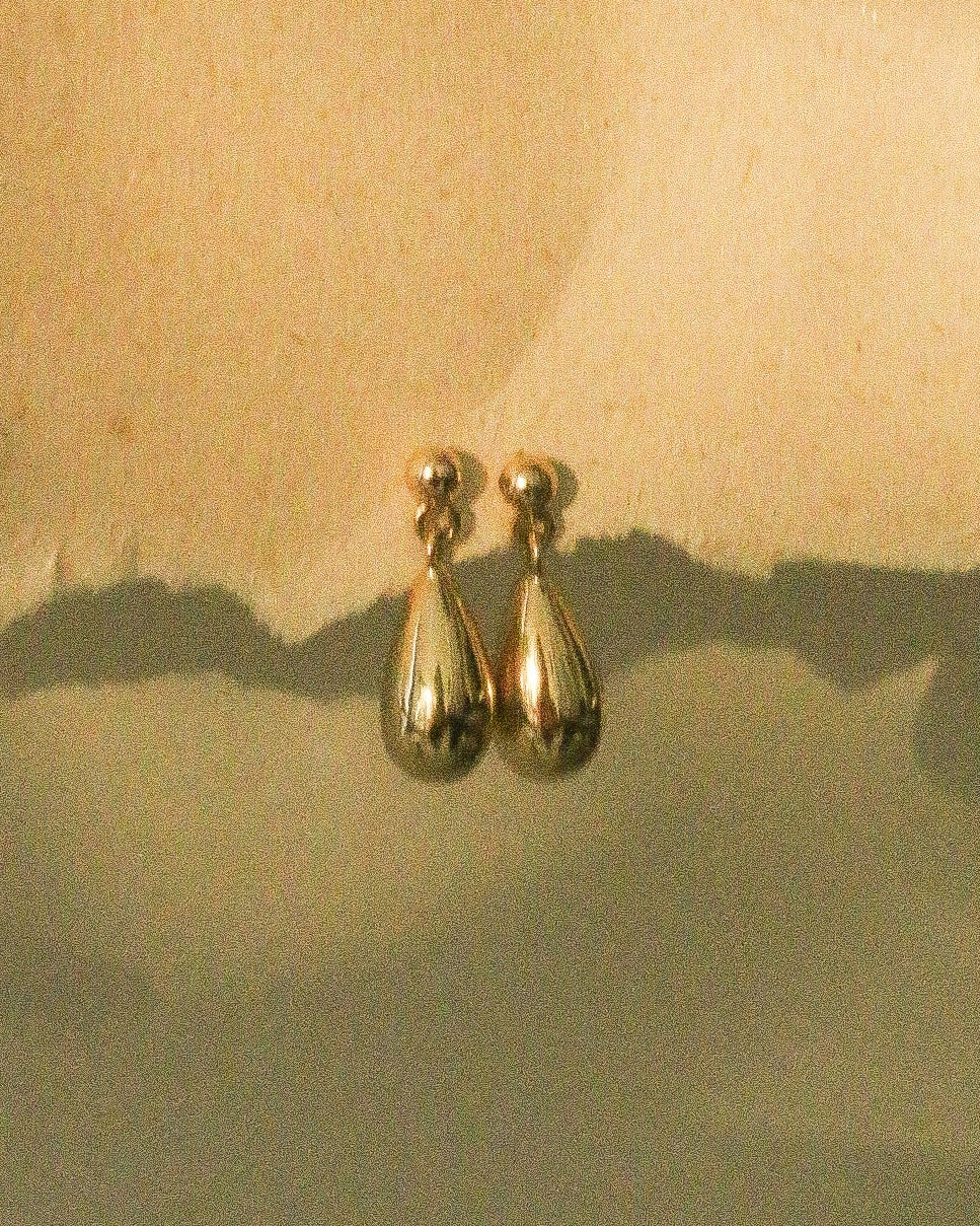Kivi 05: 13mm Droplet Stud (Jari)